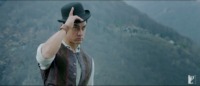 Cute-Look-Of-Aamir-In-The-official-Trailer-of-Dhoom-3