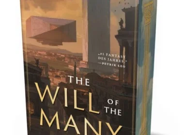 Blick auf eine antik anmutende Stadt mit schwebenden Obelisken